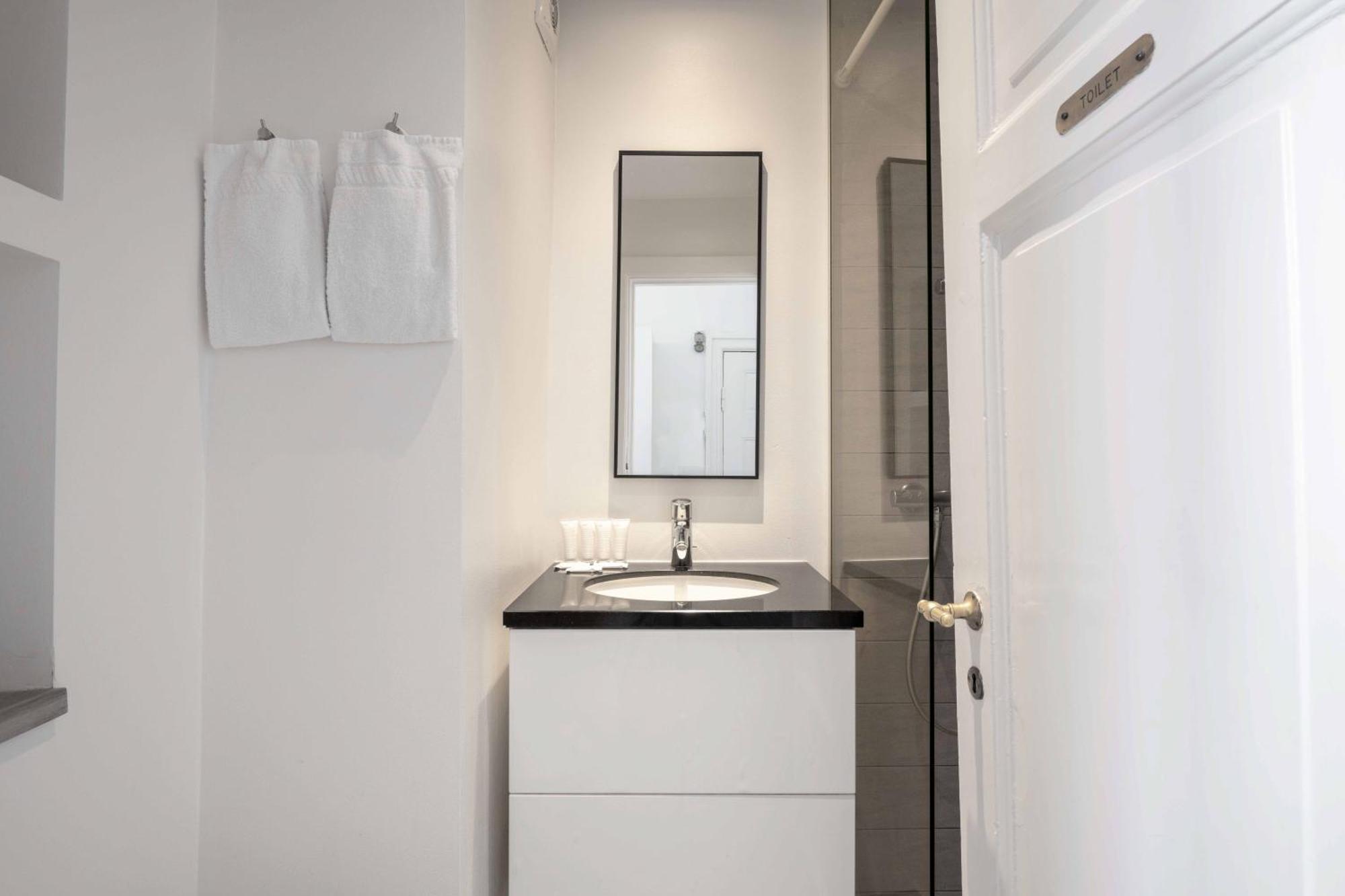 Lavish 4Br Apartment In The Heart Of Cph By The Canals كوبنهاجن المظهر الخارجي الصورة